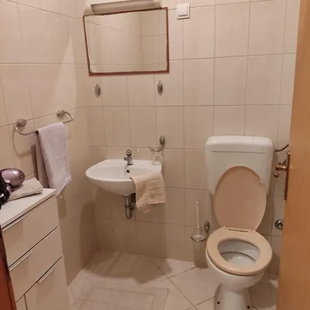 Deep Blue 아파트 *